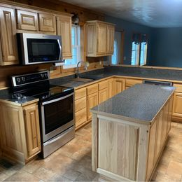 1360 Enid Rd - Photo 3 of 16