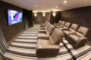 Royal Worthington - Photo 2 of 9