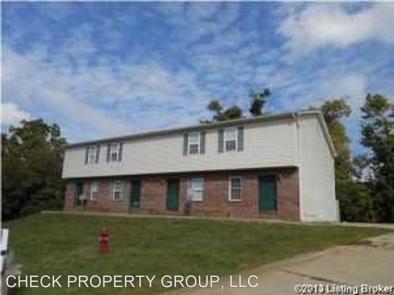 387-401 Midland Boulevard 4-Plex - Photo 2 of 9