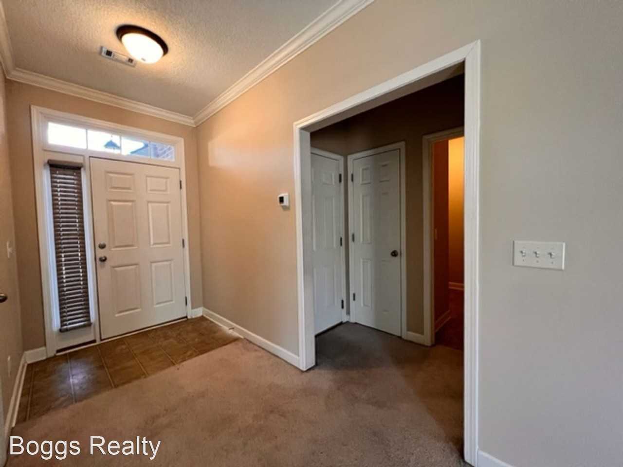 1106 Sara Ln - Photo 2 of 19