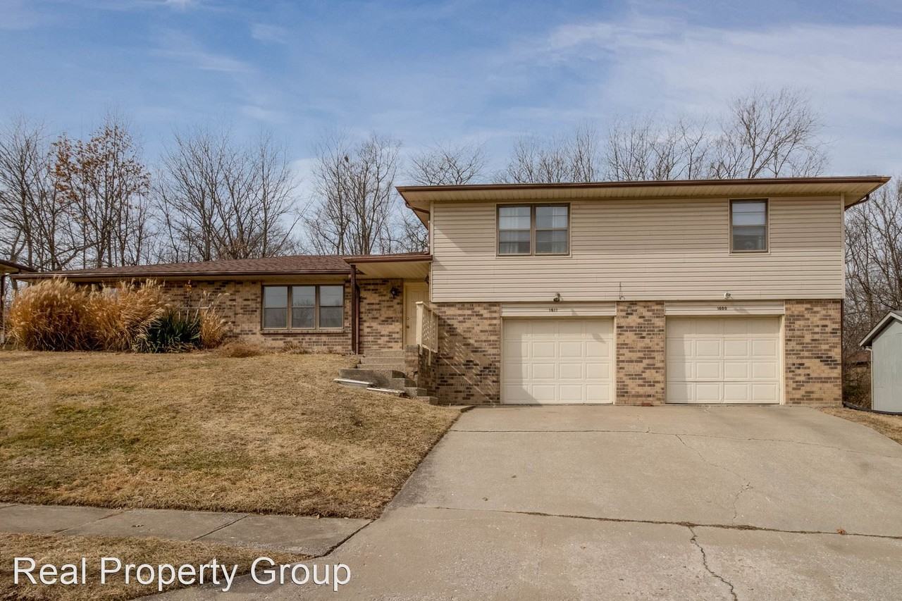 16091611 Handley Place Apartments 16091611 Handley Pl 1611