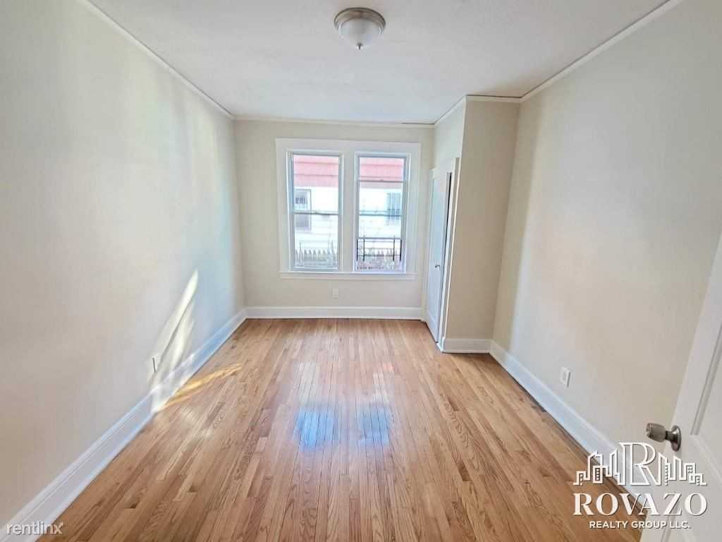 48 Boylan St - Photo 3 of 6