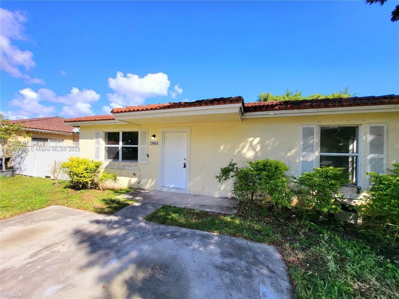 25863 Sw 128th Ave - Photo 3 of 5