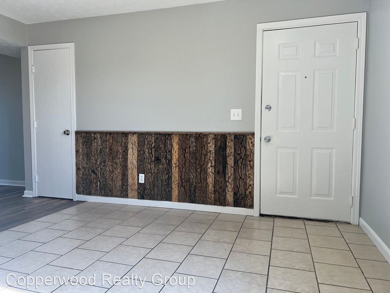 23-27 Warsaw Avenue - Photo 3 of 12