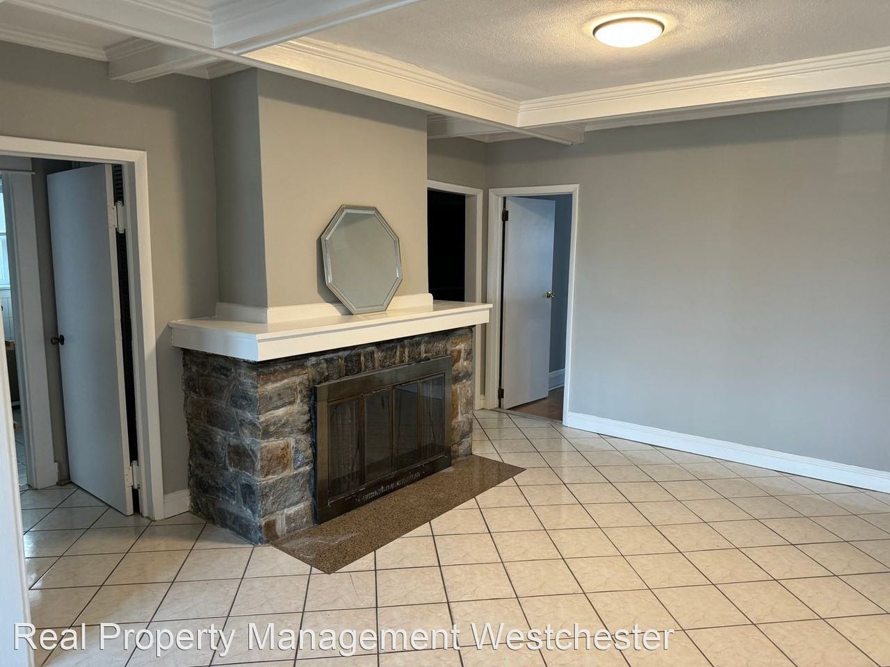 120 South Broadway - Photo 3 of 17