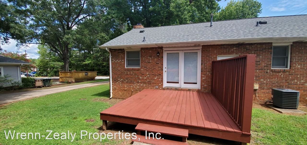 2200 West Cone Blvd - Photo 2 of 11
