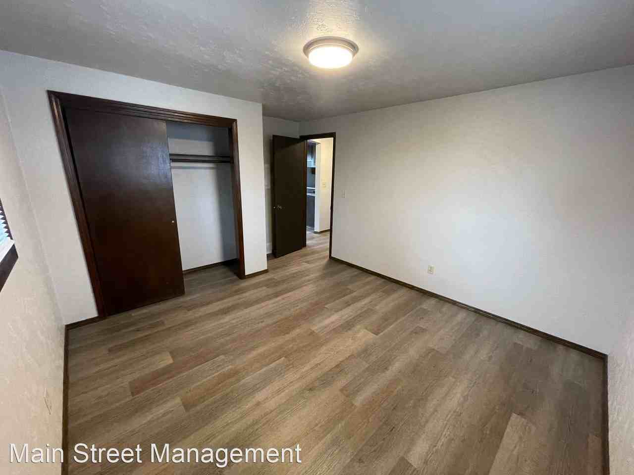 1635 Deckner Ave. - Photo 3 of 8