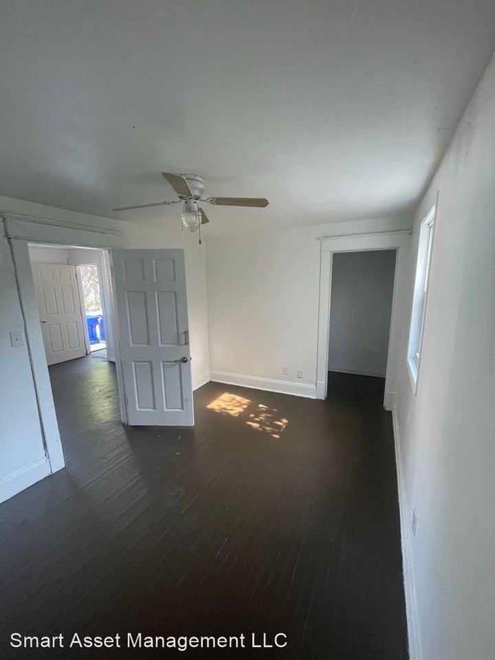 2020 54th St. / 5323 21st Ave. - Photo 3 of 8