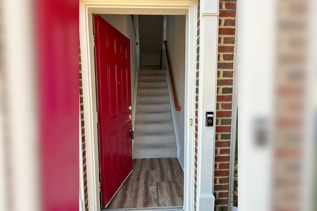 12026 Kemps Landing Cir - Photo 2 of 23