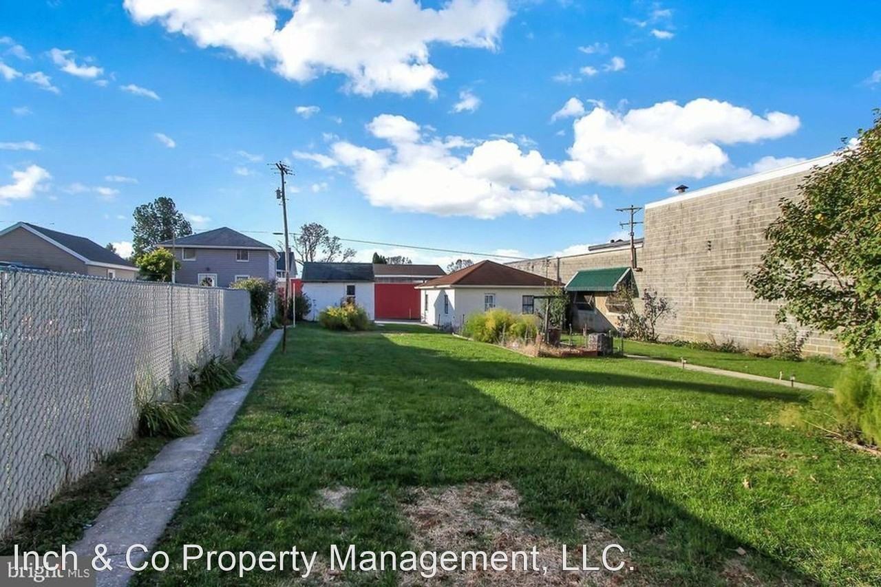 38 E Main St 1st Fl - Photo 2 of 20