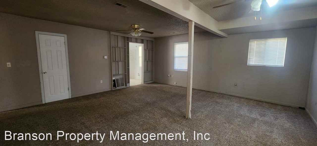 4619 S Cedardale Ave - Photo 2 of 10