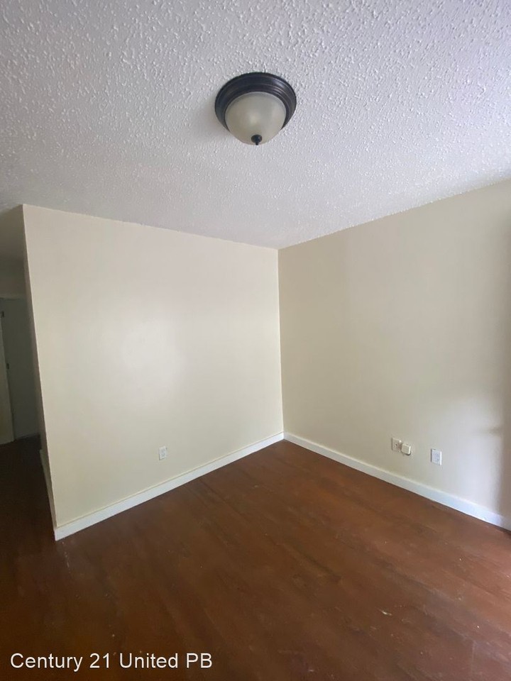 6003 - 6005 Windham Street - Photo 2 of 8