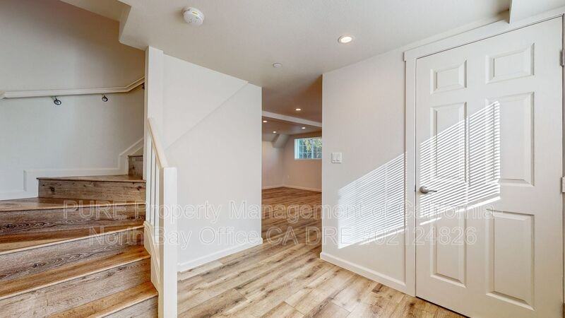 220 Olive St #B - Photo 6 of 38