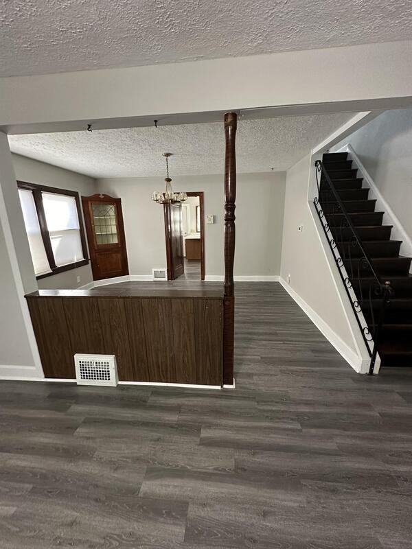 1082 Hillstone Rd - Photo 6 of 28