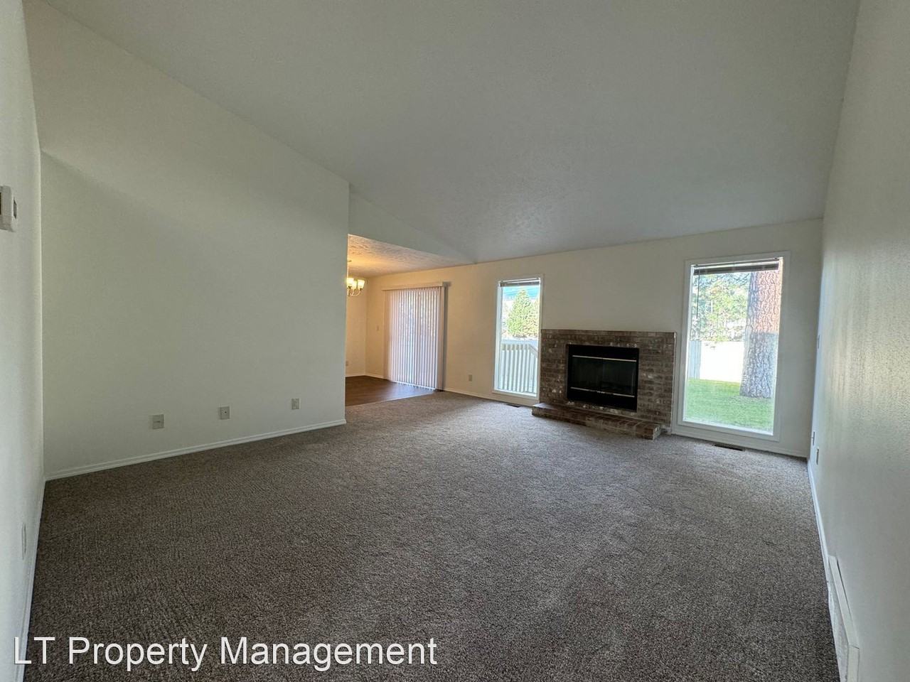 6910-6936 N Old Fort - Photo 2 of 34