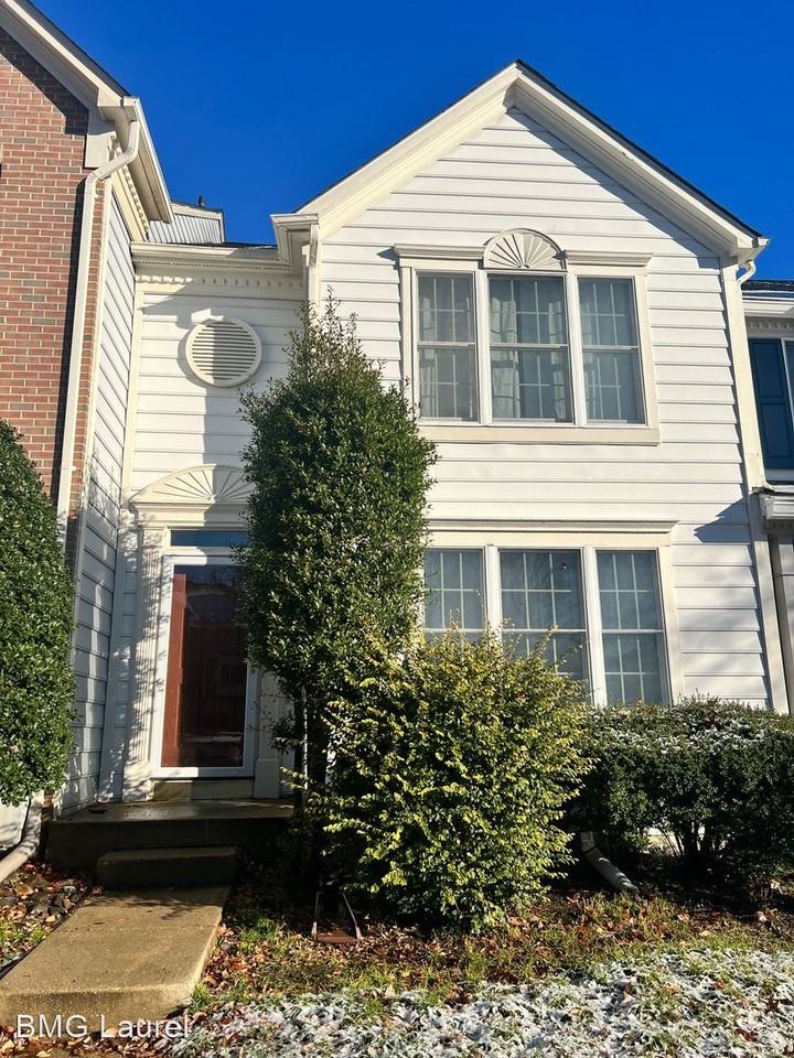 9399 Steeple Ct - Photo 2 of 32