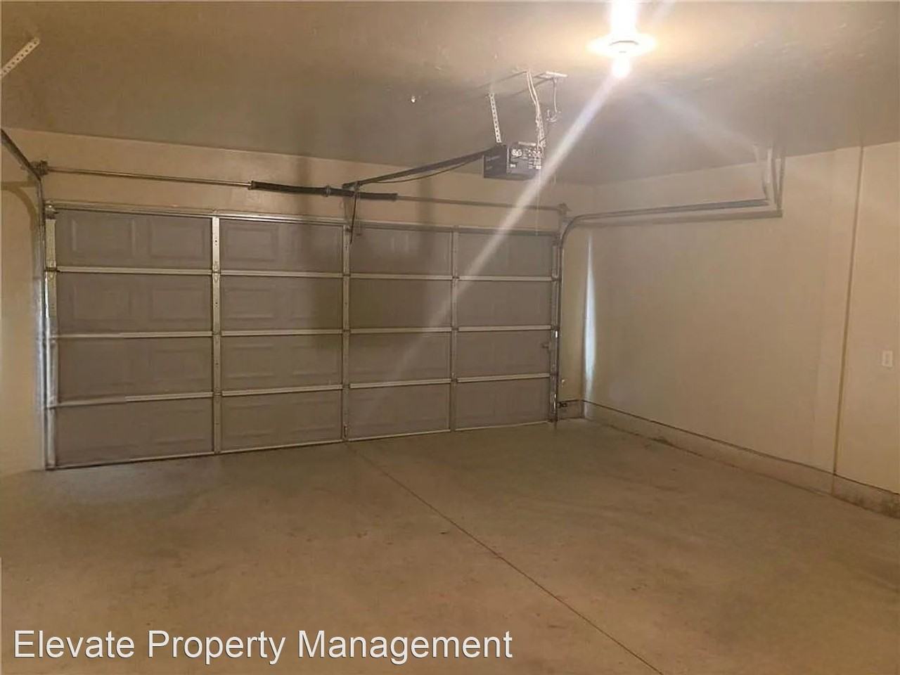924 W Prairie Wind Way - Photo 2 of 15