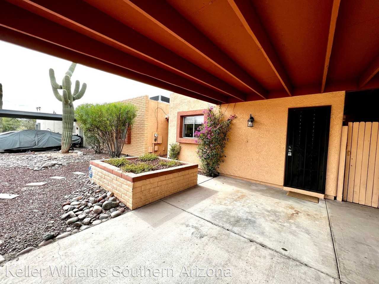 1422 S Moonflower Ln - Photo 3 of 43