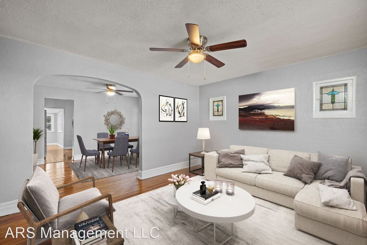 6922 Lexington Ave - Photo 2 of 7