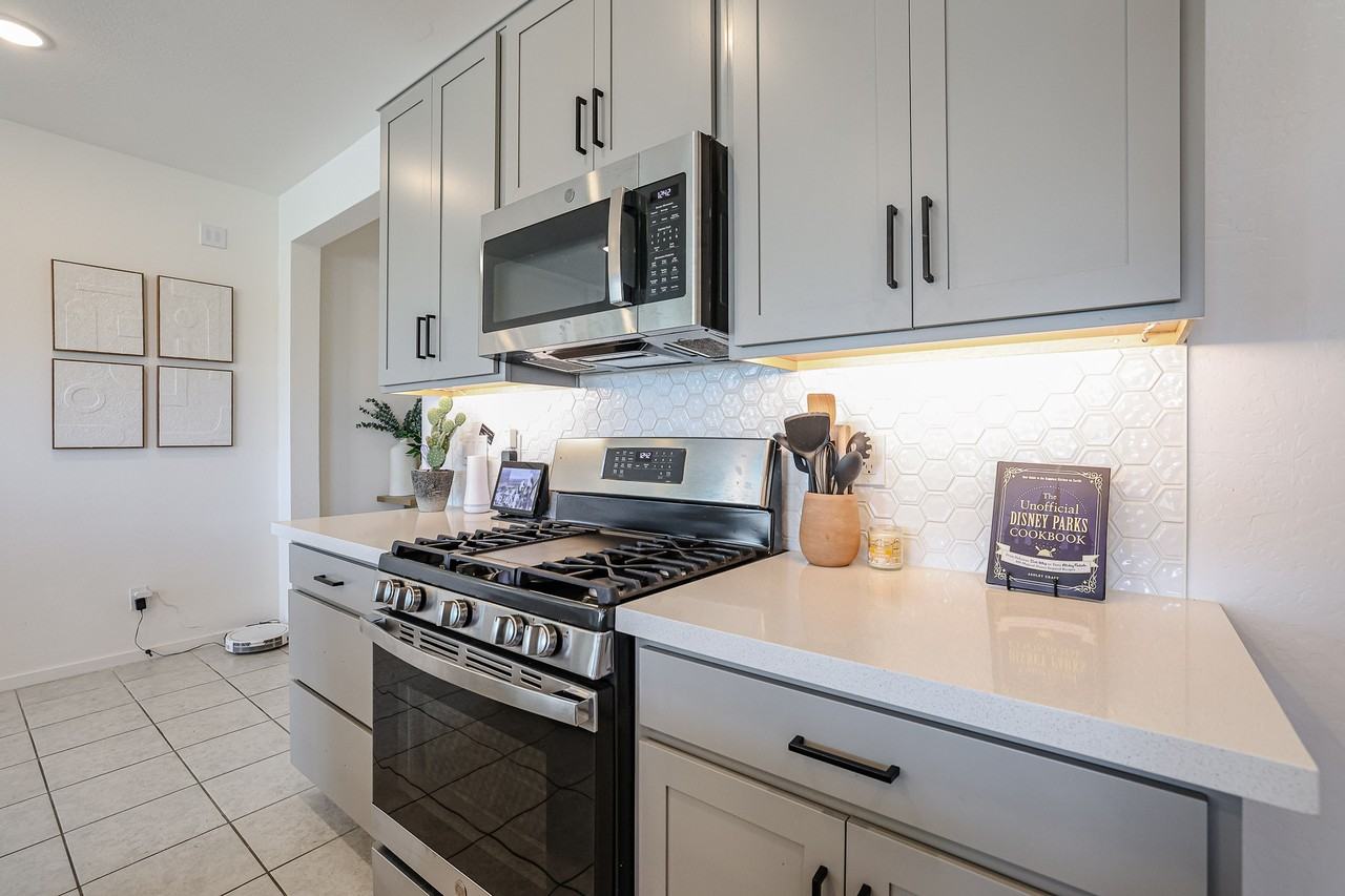 17734 W Jojoba Rd - Photo 7 of 50