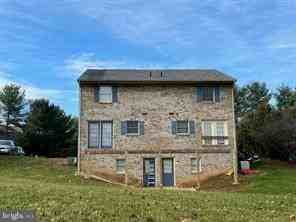 1200 Fairchild Ave - Photo 2 of 17