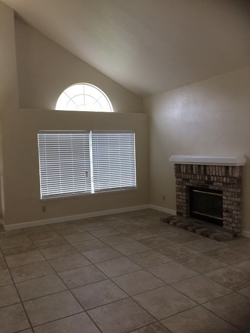 864 Christy Ct - Photo 4 of 25