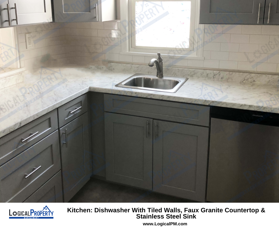 19340 Woodcrest St - Photo 2 of 11