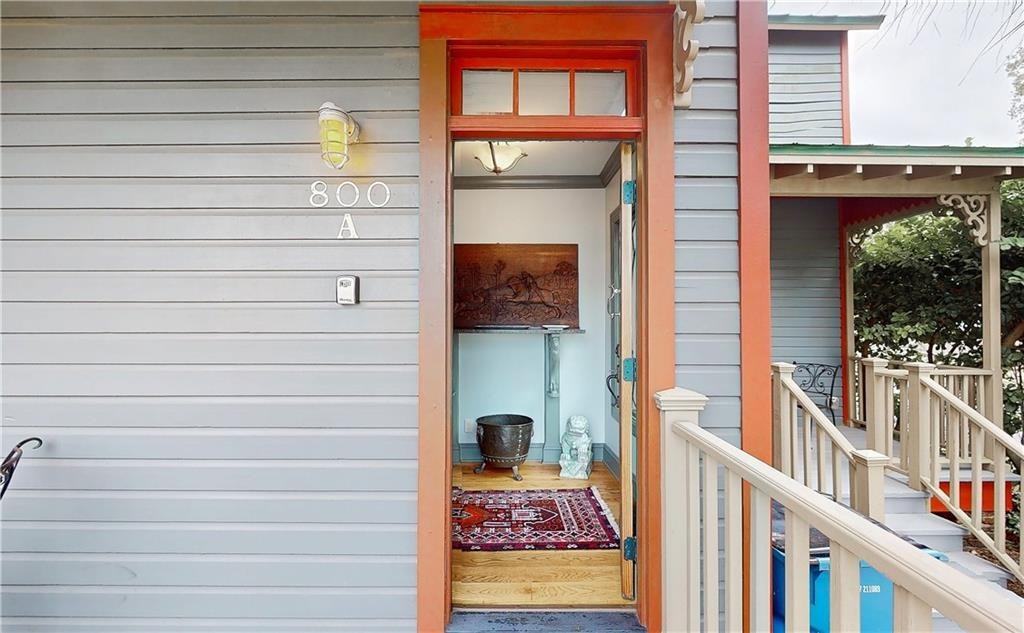 800A Howe St #A - Photo 4 of 24