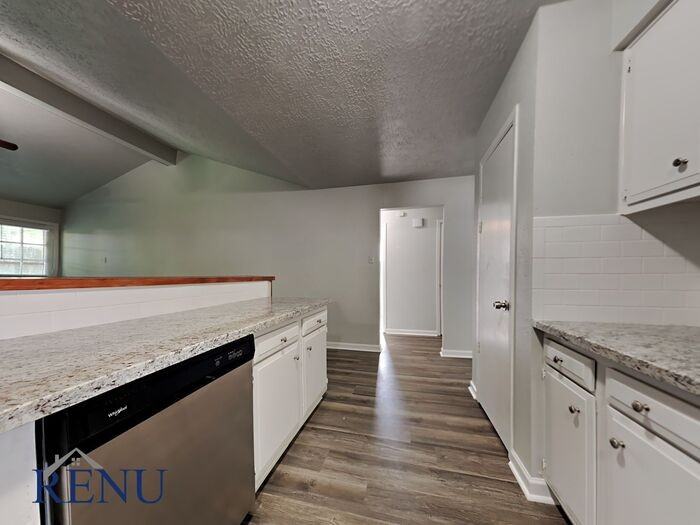5907 Country Pl - Photo 3 of 23
