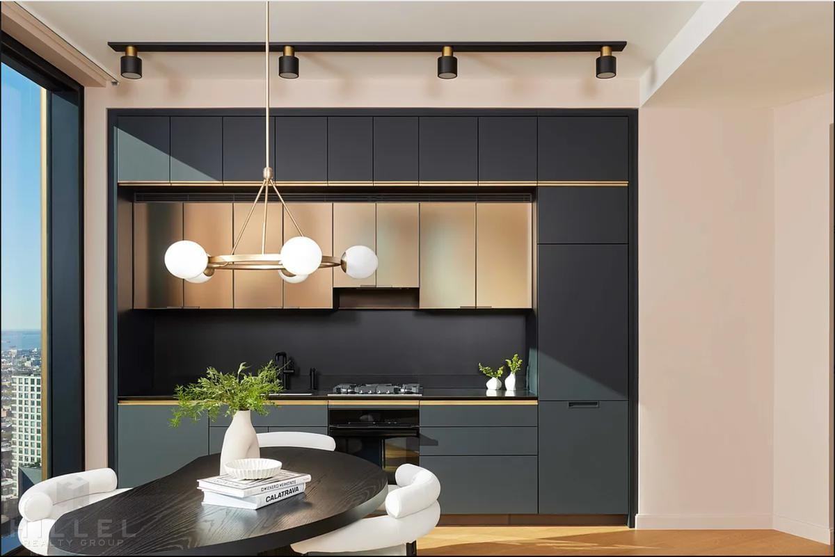 Fleet Pl #23G - Photo 2 of 13