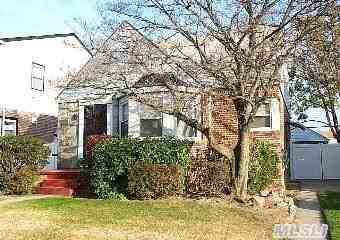 86 Heathcote Rd - Photo 2 of 6