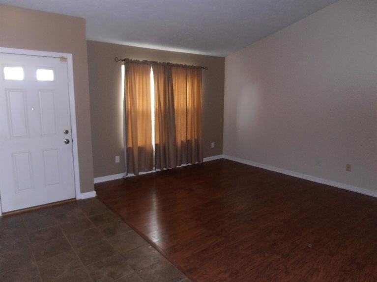 4249 Dobbin Cir - Photo 2 of 15