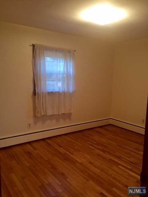 232 Maywood Ave - Photo 3 of 10