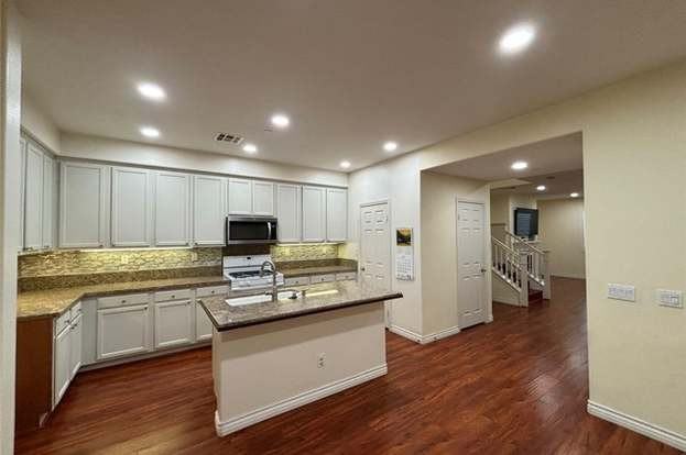 12480 Heritage Springs Dr #2 - Photo 3 of 15