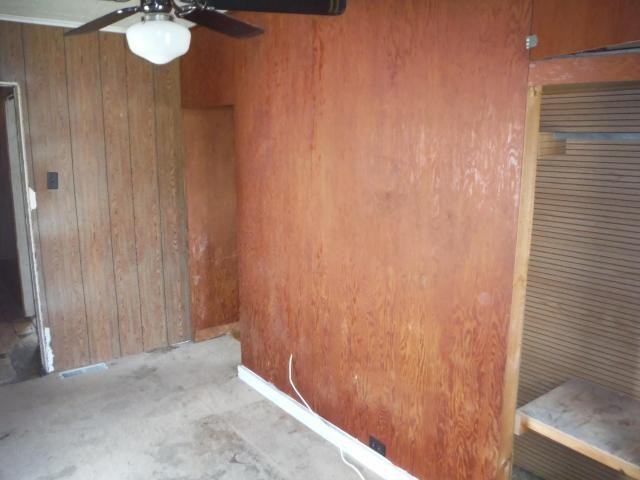 540 E High St - Photo 3 of 8