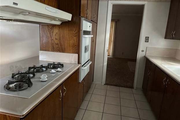 1402 Anders Ave - Photo 3 of 13