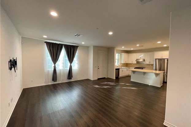 15927 Mentz Ct - Photo 3 of 21