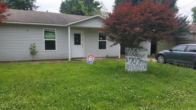 502 E Locust St - Photo 3 of 15