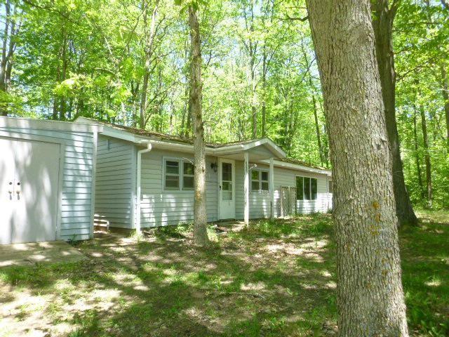 293 E Clarence Rd - Photo 2 of 16