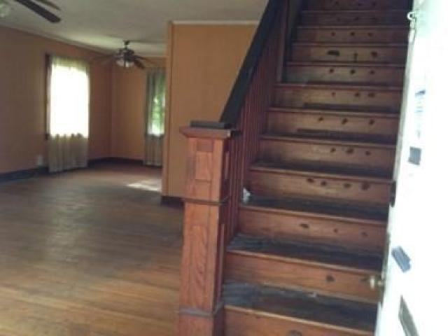 130 Cooper St - Photo 3 of 13