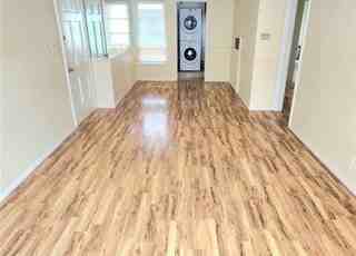 1721 W Glenoaks Blvd - Photo 2 of 8