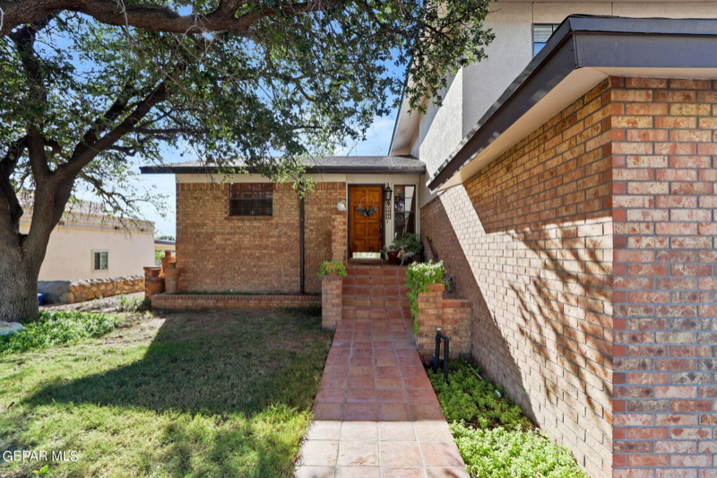 737 El Parque Dr - Photo 2 of 22