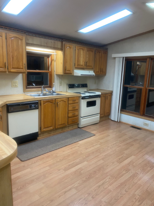 35 River St - Photo 2 of 50