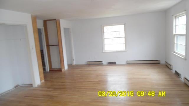 1435 S Diamond Mill Rd - Photo 2 of 9