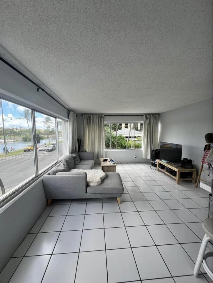 2547 Ala Wai Blvd #202