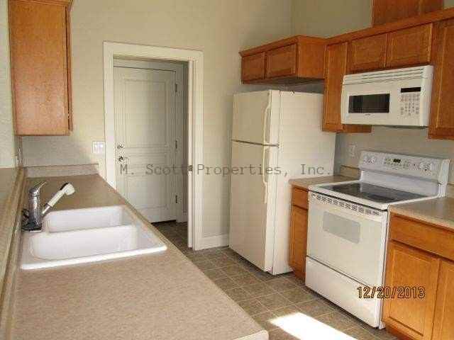 115 Walker St #NA - Photo 3 of 5