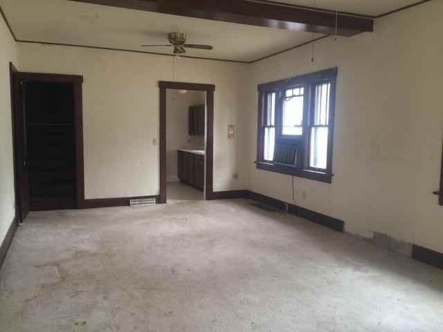 217 S 1st St - Photo 3 of 22