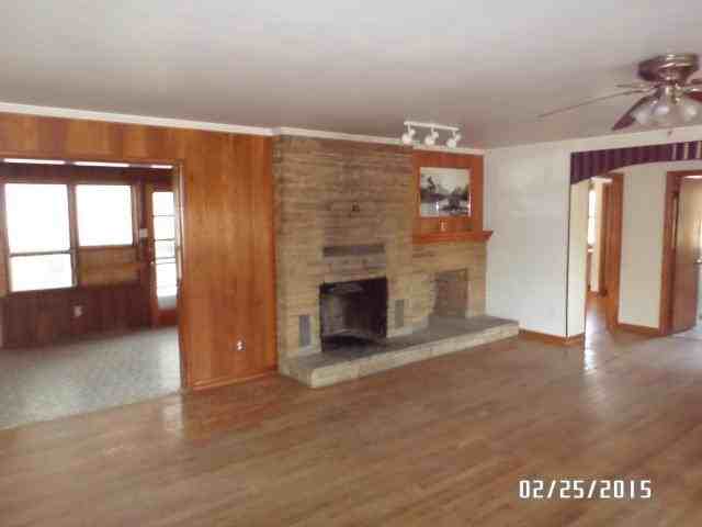 263 Maryland Ave - Photo 3 of 16