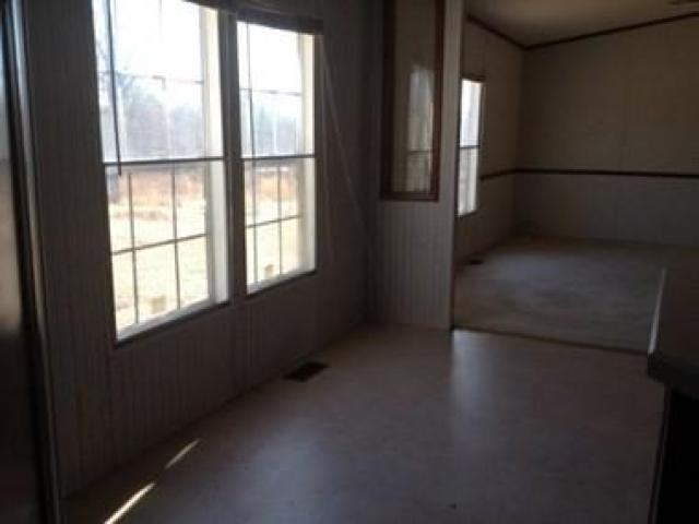 5562 Midway Rd - Photo 3 of 23