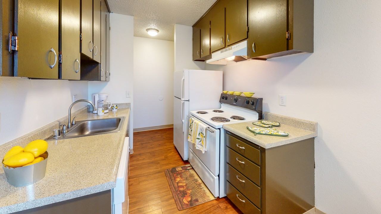 Kamiakin Apartments 4711 West Metaline Avenue, Kennewick, WA 99336